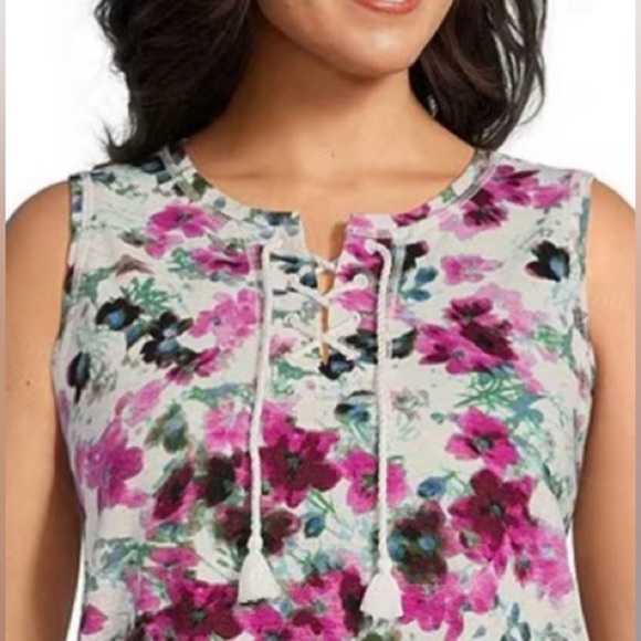 Westbound Plus Size Sleeveless Breezy Bloom Print Lace Up Knit Tank Size 2X - Picture 2 of 2